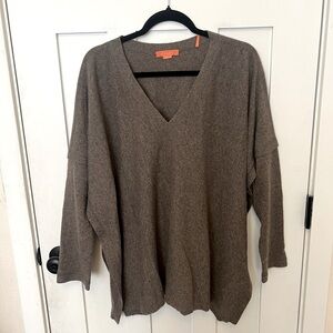 CHRISTOPHER FISHER 100% Cashmere V-Neck Swetaer Oversized M/L Taupe Neutral